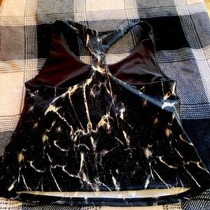 Crop work out tank black and white veining
